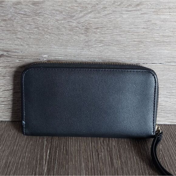 Adrienne Vittadini Black Wallet - Picture 2 of 9